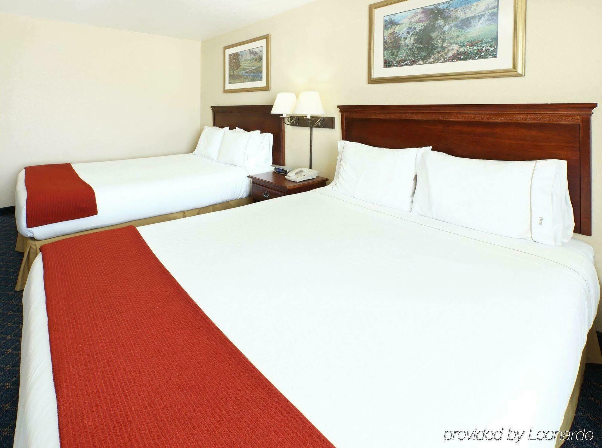 Holiday Inn Express Hotels & Suites Mountain Home By Ihg Rom bilde